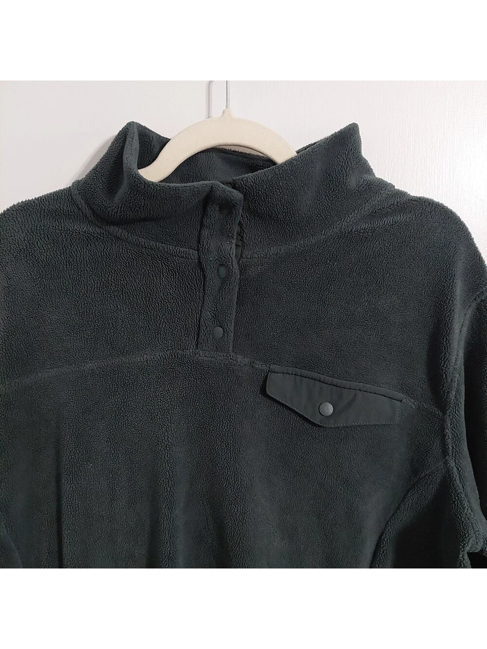 32 Degrees Heat Men's XL Black Fleece Pullover with Snap Button Collar and Chest